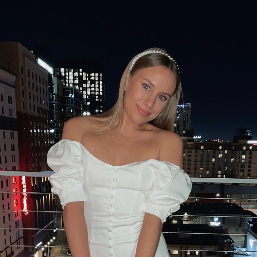 Meet your Posher, Anna